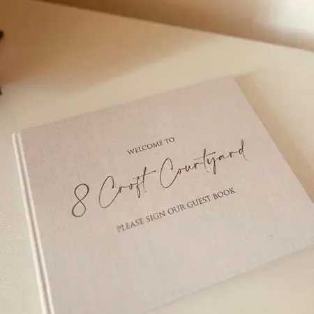 Croft Courtyard, Appartement *