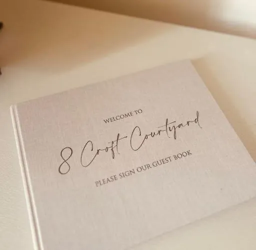 Croft Courtyard, Lägenhet *